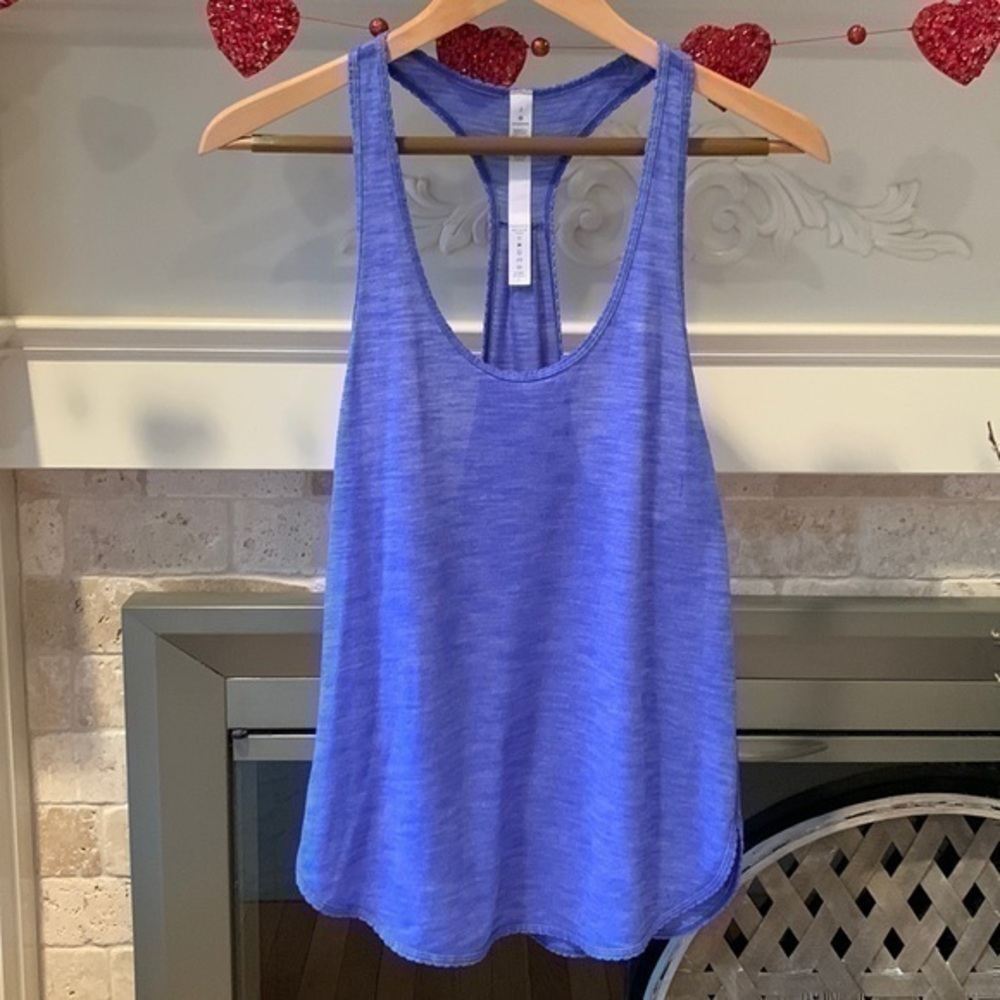 Lululemon Singlet Scalloped edge racerback tank blue size 2